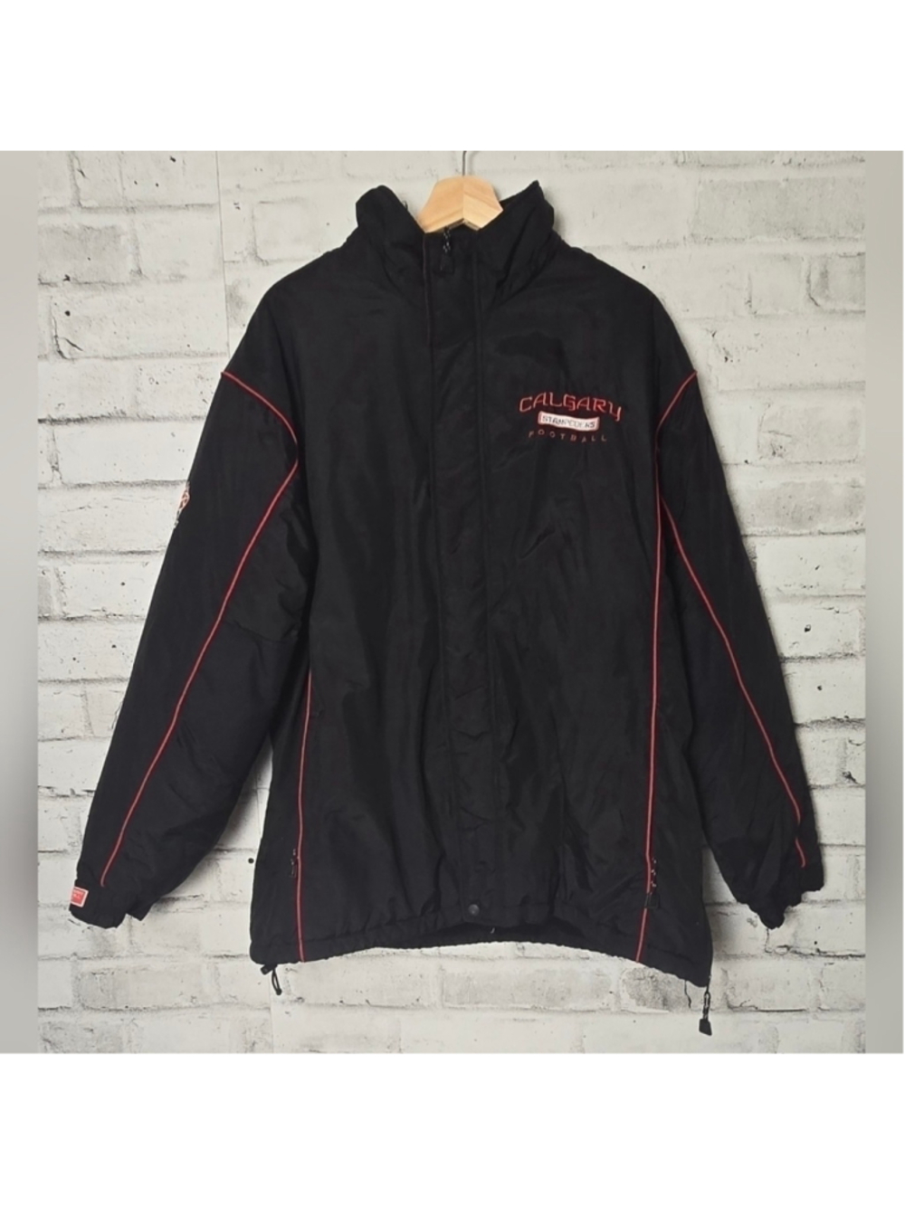 Puma Calgary Stampeders CFL Jacket Black Red Men’s LG Vintage Windproof